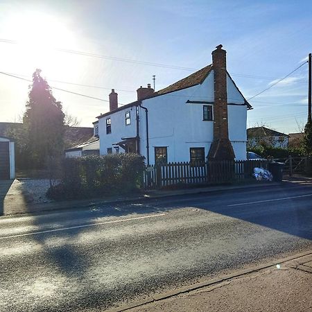 בישופס סטורטפורד Stansted Airport Cottage מראה חיצוני תמונה
