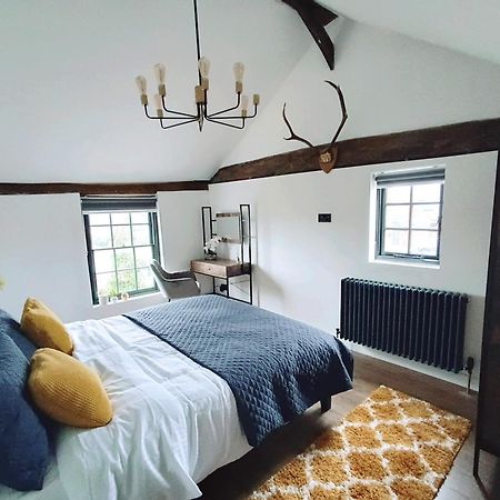 בישופס סטורטפורד Stansted Airport Cottage מראה חיצוני תמונה