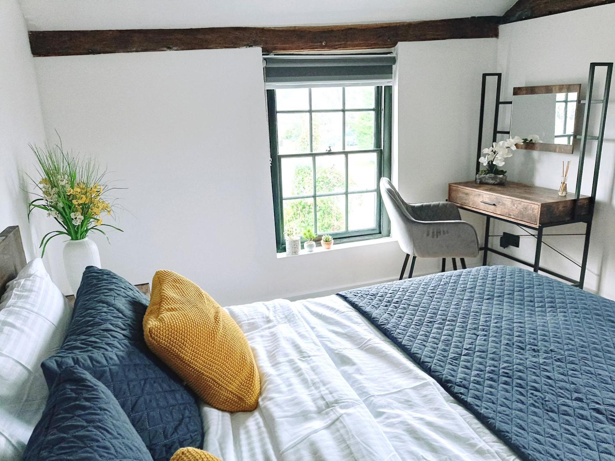 בישופס סטורטפורד Stansted Airport Cottage מראה חיצוני תמונה