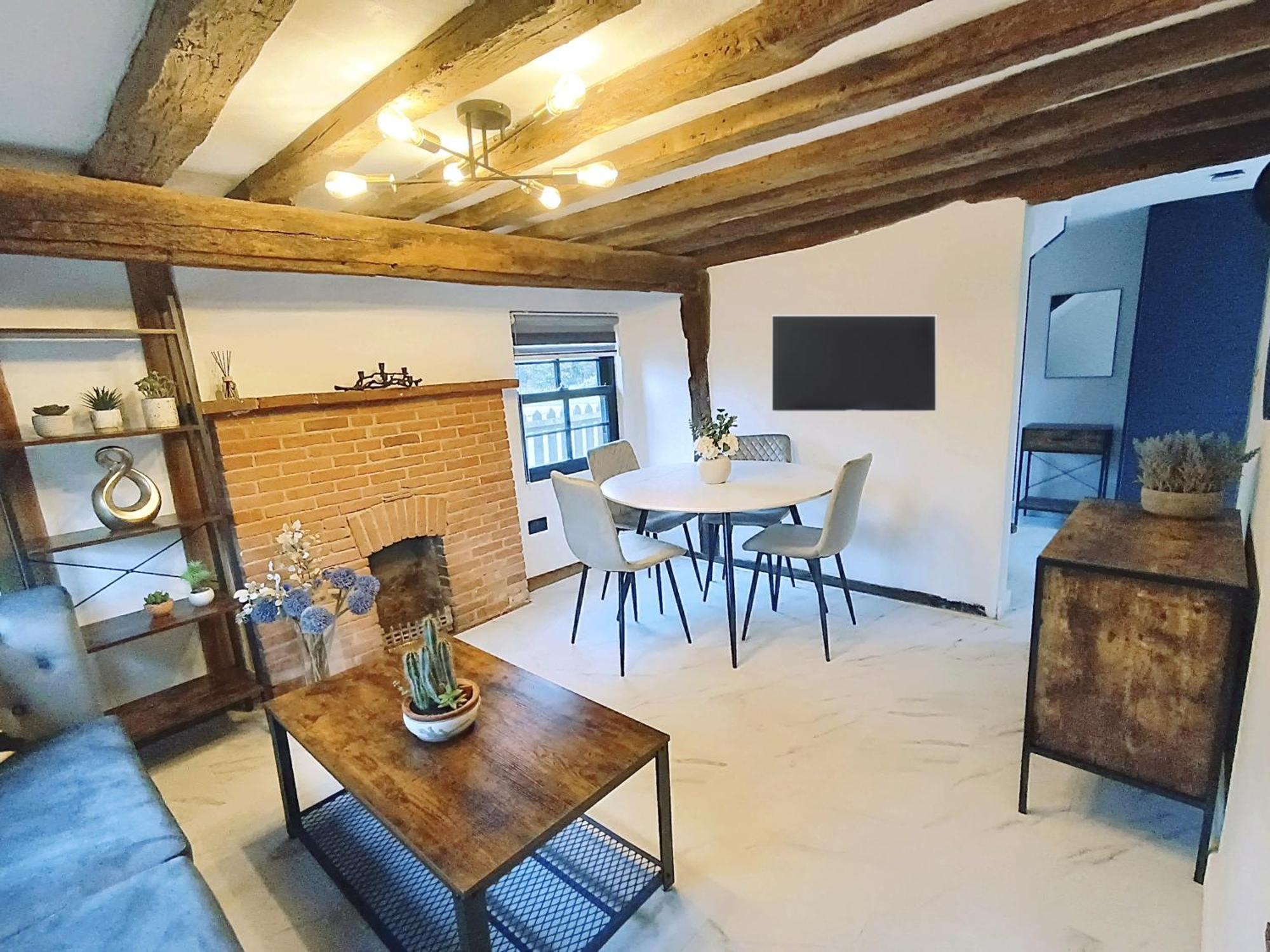 בישופס סטורטפורד Stansted Airport Cottage מראה חיצוני תמונה